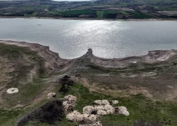 Sazlıdere gölü definecilerin köstebek yuvası