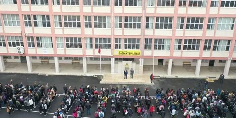 3 ilde eğitim öğretim başladı