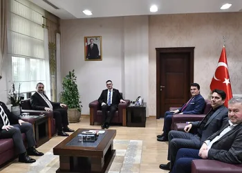 Başkan Dündar’dan Rektör Çağlar’a ziyaret