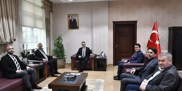 Başkan Dündar’dan Rektör Çağlar’a ziyaret