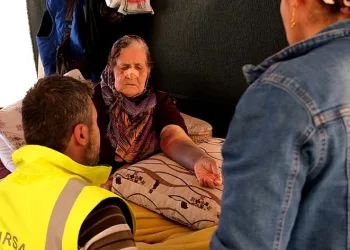 Felaket yaşayan aileye Bursa Büyükşehir sahip çıktı
