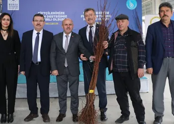 Üretim çiftçiden destek Büyükşehir’den