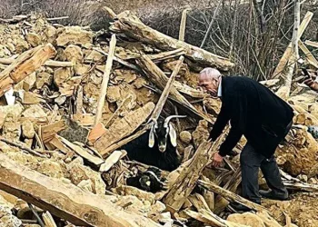 637 saat sonra enkazdan 2 keçi kurtarıldı