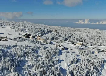 Uludağ’a kar Bursa’ya yağmur yağışı