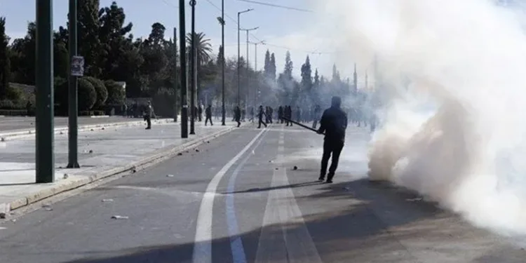 50 bin kişi protesto etti