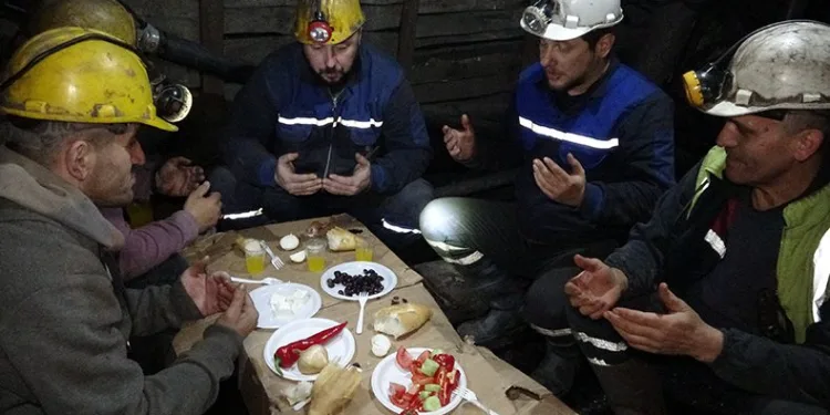 Maden ocağında ilk sahur