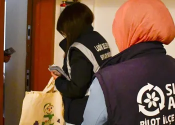 Atıklar kapı kapı toplanıyor