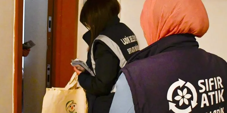 Atıklar kapı kapı toplanıyor