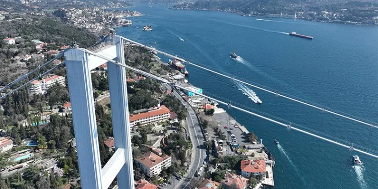 İki kıtanın ortasında nefes kesen çalışma