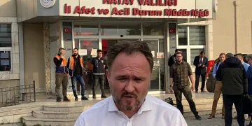 Danimarkalı Bakan Hatay’da, depremi değerlenirdi