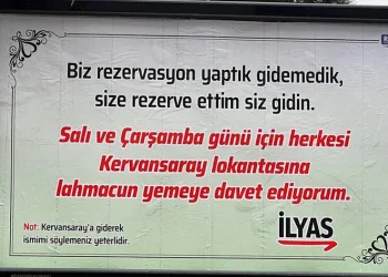 Sevgilisinden ayrılınca rezerve yemeği ilçeye ısmarladı