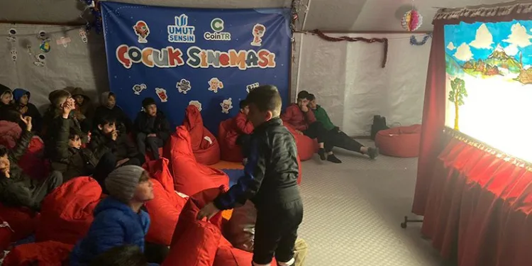 KARAKUM’dan çocuklara gösteri