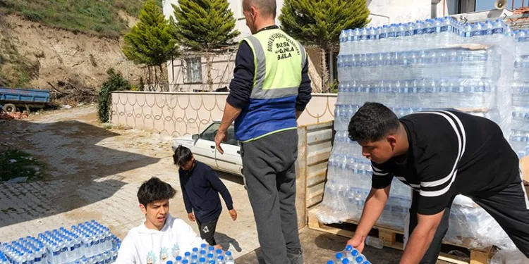 Hataylı depremzedelere Uludağ suyu
