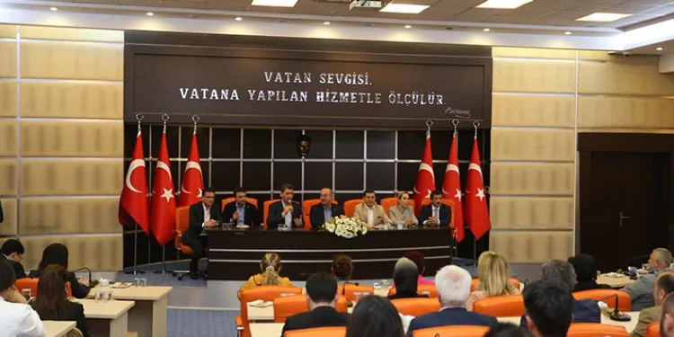 Çavuşoğlu: “Bu farklı bir seçim olacak”