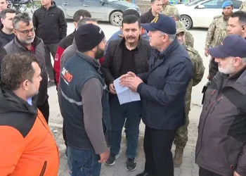 “El ele bu felaketten çıkacağız”