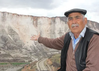 Mağaraların olduğu dağda kopmalar oldu