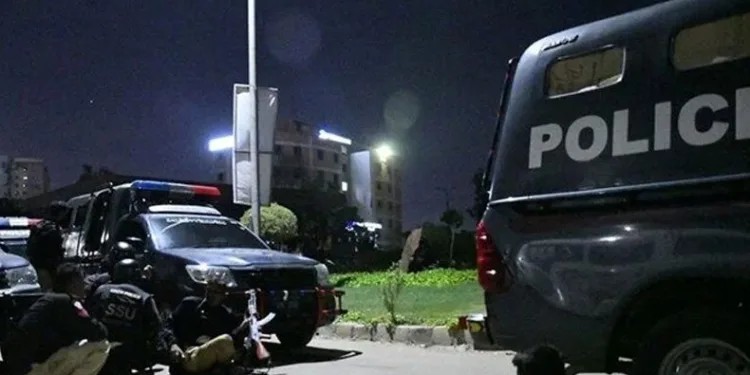 Polis aracına saldırı düzenlendi