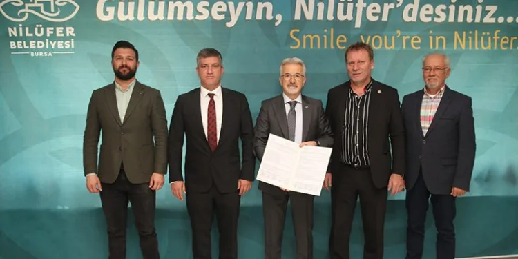 Mineral Analiz Laboratuvarı çiftçinin yanında