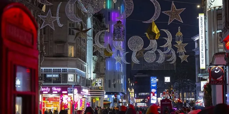 Londra’da “Ramazan ışıkları”