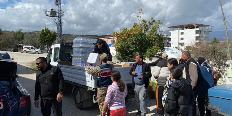 Jandarma Komutanlığından su yardımı