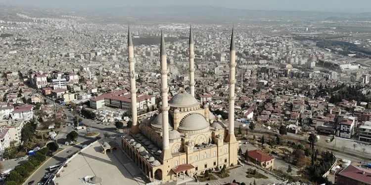 Kahramanmaraş’ın simgesi ayakta