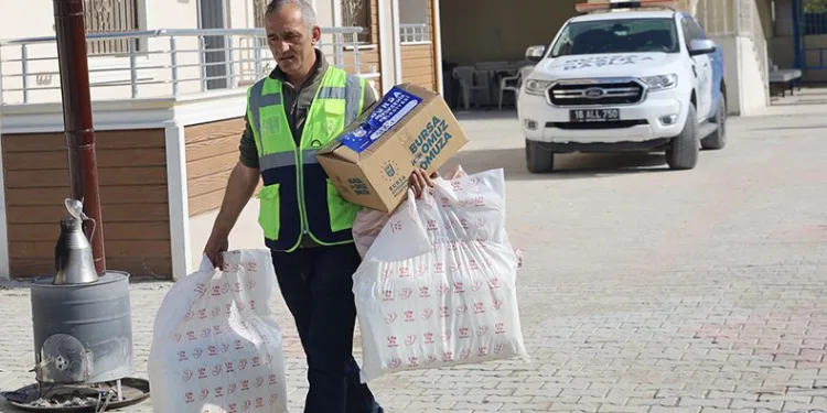 Bursa, deprem bölgesinde gönüllere dokunuyor