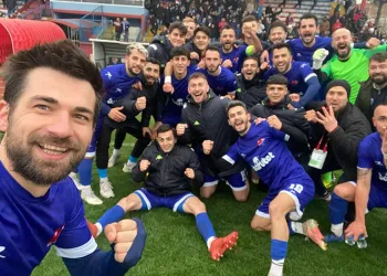 Mustafakemalpaşaspor şampiyonluğunu ilan etti