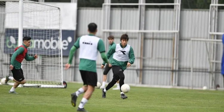 Bursaspor, İnegölspor maçı hazırlıklarına başladı
