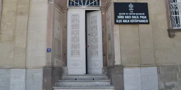 Kütüphane binası zamana meydan okuyor