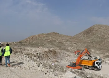 Kalıcı konutlar için ilk kazma vuruldu