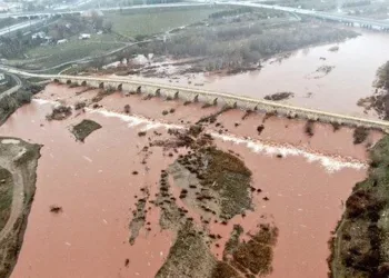 Kızılırmak kızıl oldu