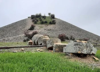 2 bin 43 yıllık sütun yeniden ayağa kalkacak