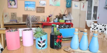 Kadınlar atık malzemeleri ekonomiye kazandırıyor