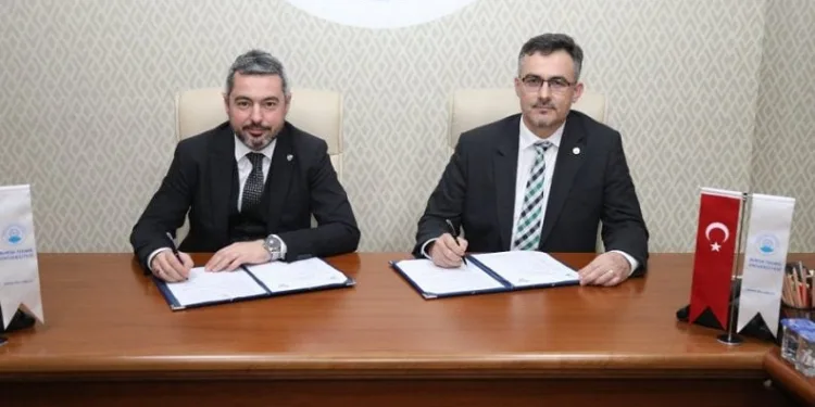 Bursaspor ve Bursa Teknik Üniversitesi protokol imzaladı