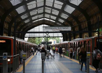Yunanistan’da tren seferleri kademeli olarak yeniden başlayacak