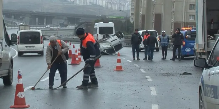 Yağışlı hava nedeniyle kazalar meydana geldi