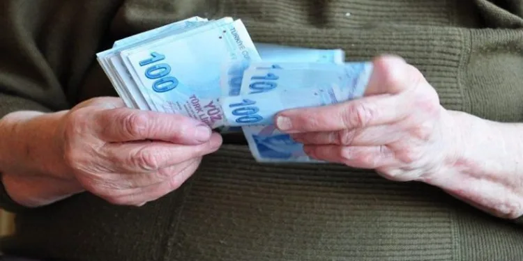 Emekli maaşına ve bayram ikramiyesine zam hazırlığı