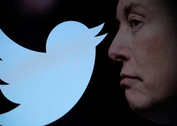 Elon Musk’tan “sil baştan” mesajı