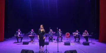 Doktor ve mühendislerden depremzedeler için konser