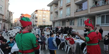 Gemlik Belediyesi’nden binlerce kişiye iftar