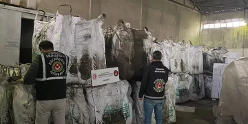 Tehlikeli atıkların Türkiye’ye girmesi engellendi