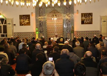 Kuran bülbülü Alcan İnegöllülerle buluştu