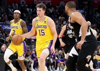 NBA’de normal sezon tamamlandı