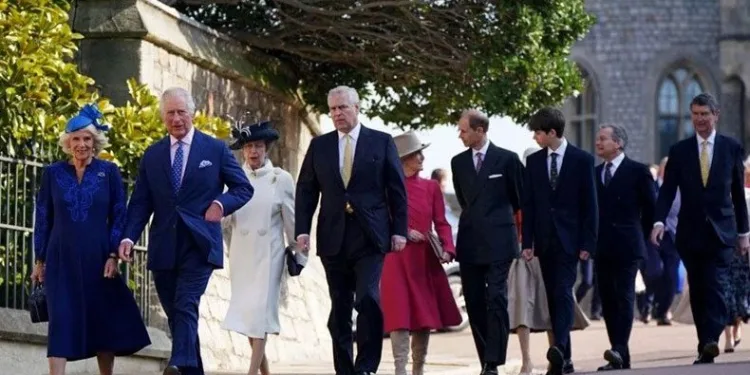 Kraliçe Elizabeth’siz ilk Paskalya