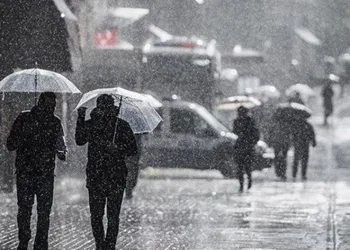 Bursa’da sağanak yağış etkili oldu