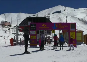 Palandöken’de hafta sonu kayak coşkusu