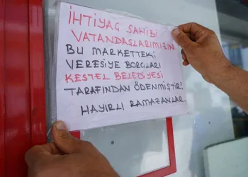 Bakkaldaki veresiye defterlerini kapattılar