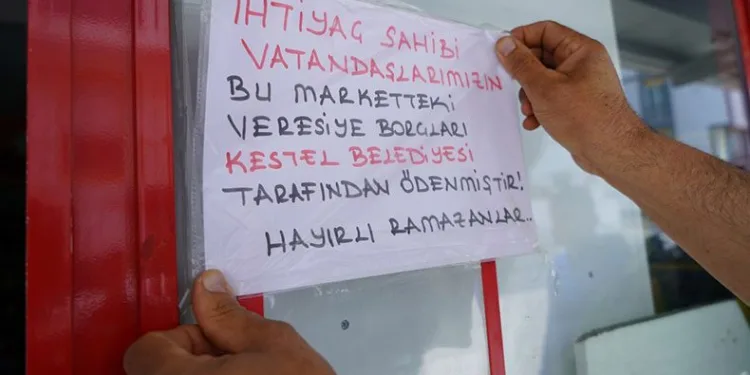 Bakkaldaki veresiye defterlerini kapattılar