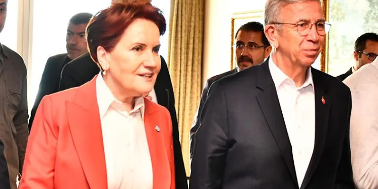 “Ben başbakan olmayı hedef seçtim“
