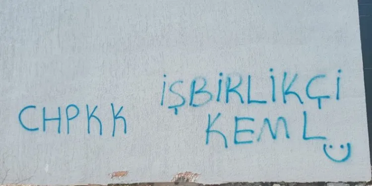 Nisan yağmurları Karadeniz’i çamura boyadı